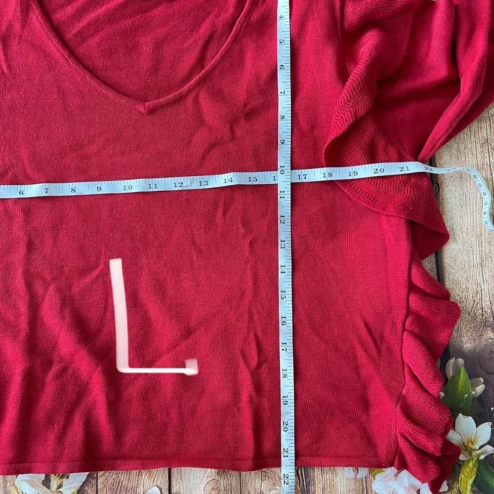 NWT Aqua Ruffled Knit Long Sleeve V-Neck Sweater - Picture 13 of 13